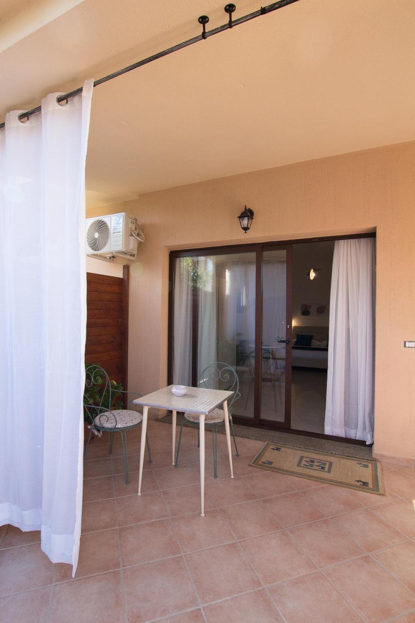 B&B Jolie Suite Villasimius Exterior photo